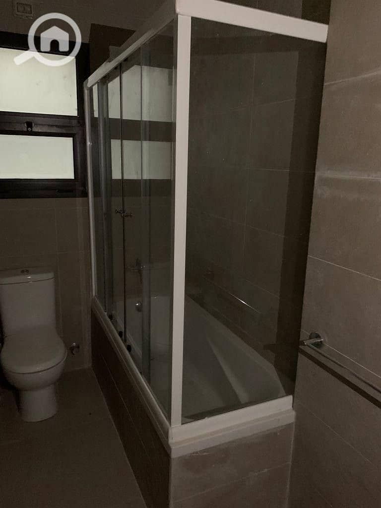 6 7f61a220-fe88-4a85-b0c6-bffb357e3a8b. jpeg