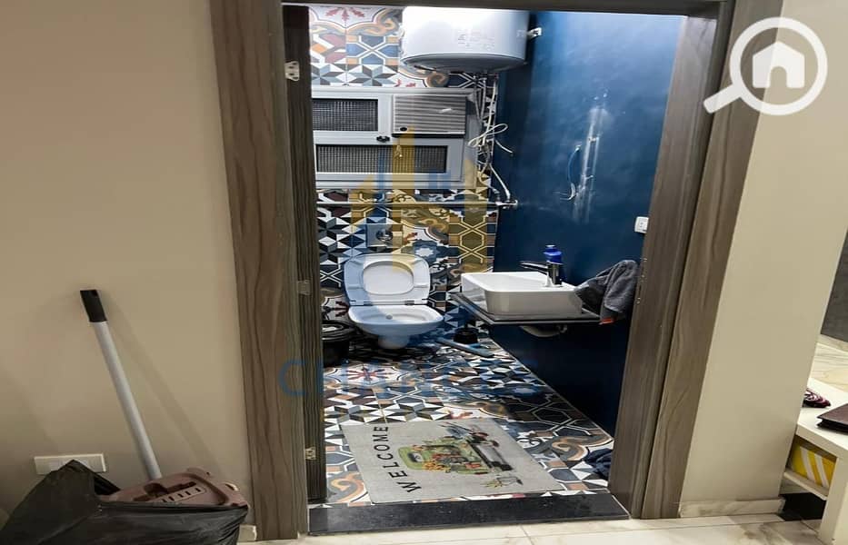 5 WhatsApp-Image-2025-11-08-at-18.17. 32-1. jpg