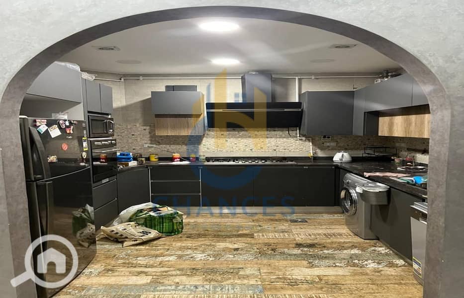 7 WhatsApp-Image-2025-11-08-at-18.17. 33-1. jpg