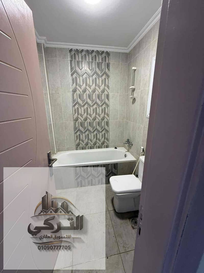 8 173b4e3b-de91-43a8-8859-44f057312d87. jpg