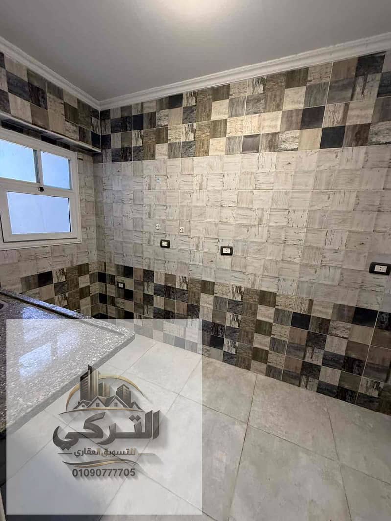 11 e91ef2c6-f716-433d-911c-a50b02276cc8. jpg