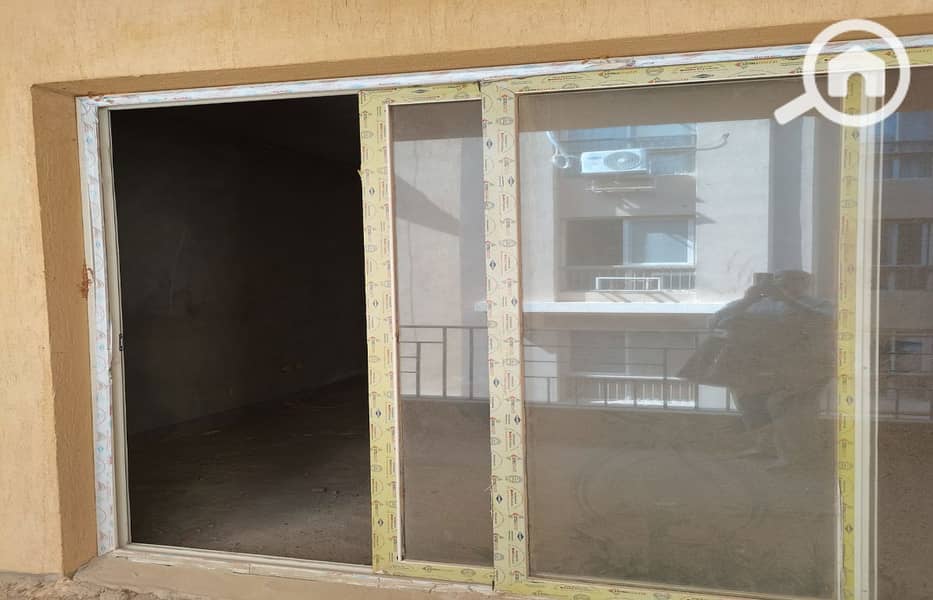 8 WhatsApp-Image-2025-03-17-at-2.25. 27-PM_1400x900. jpg