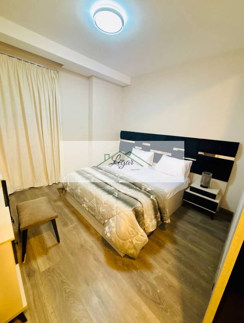 6 2db8ea18-4eb2-41e0-844a-bb18590e3d25. jpeg