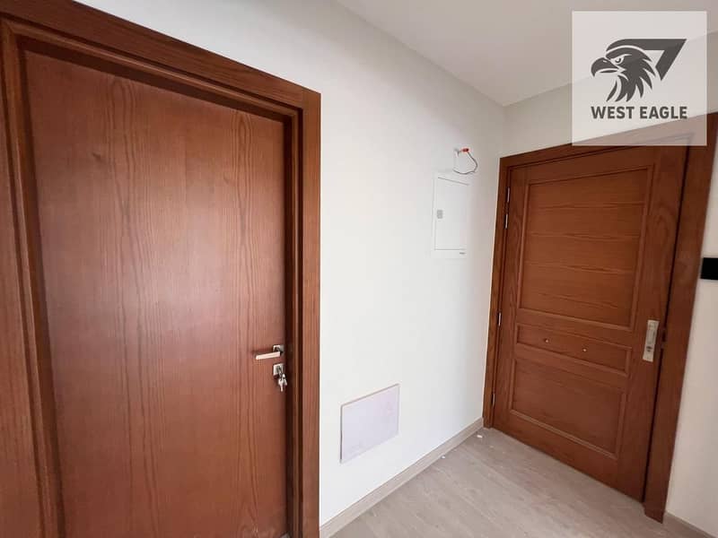 6 WhatsApp Image 2026-01-30 at 10.10. 52 PM (1). jpeg