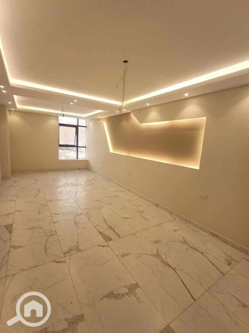 8 b4018346-2a3b-4f15-9d60-469b2c041a4f. jpg