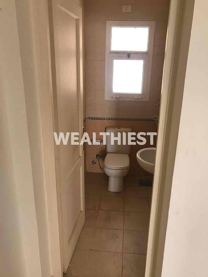 11 5103d760-9005-4b9a-bf78-bf7866355496. jpg