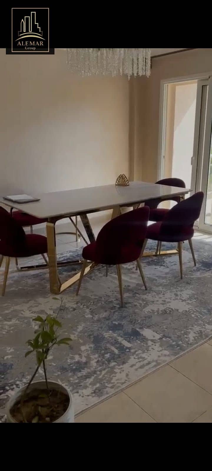 10 90e1f7bd-33eb-41fb-bce5-6574c9aae782. jpg