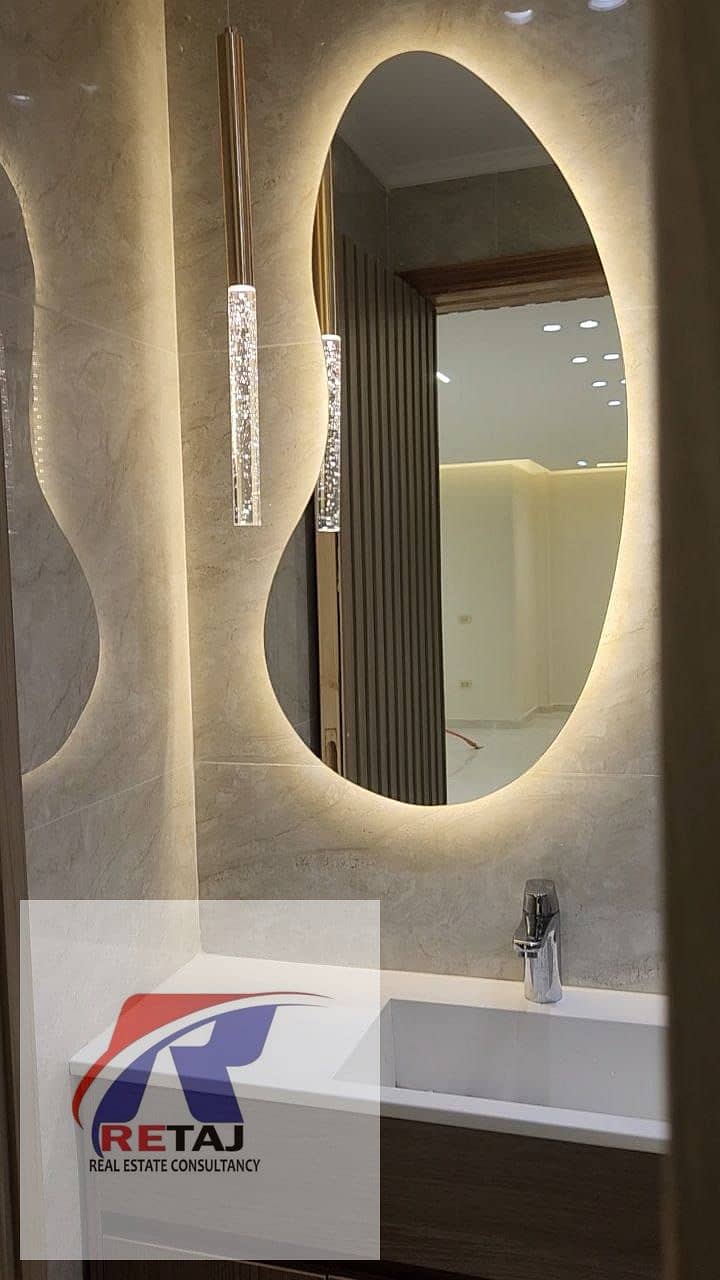 12 5820f751-0eb2-40cf-aa11-b96388fb329e. jpg