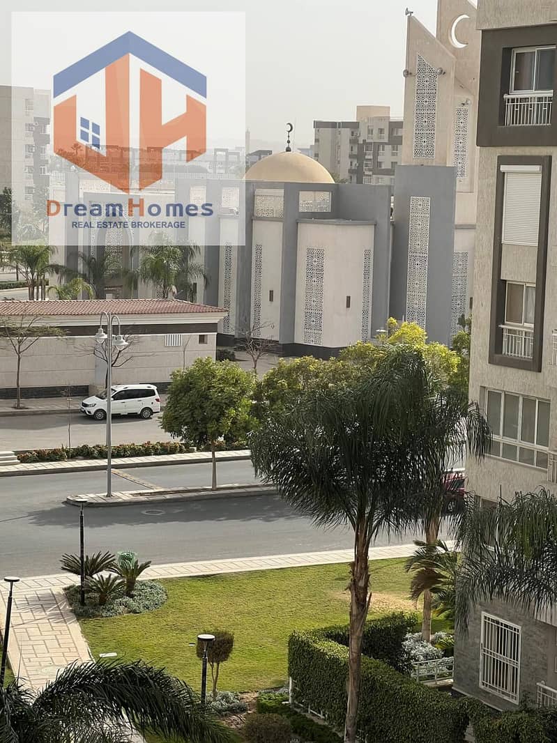 12 e8b3f70e-8023-4dd9-90f3-984179365f58. jpg