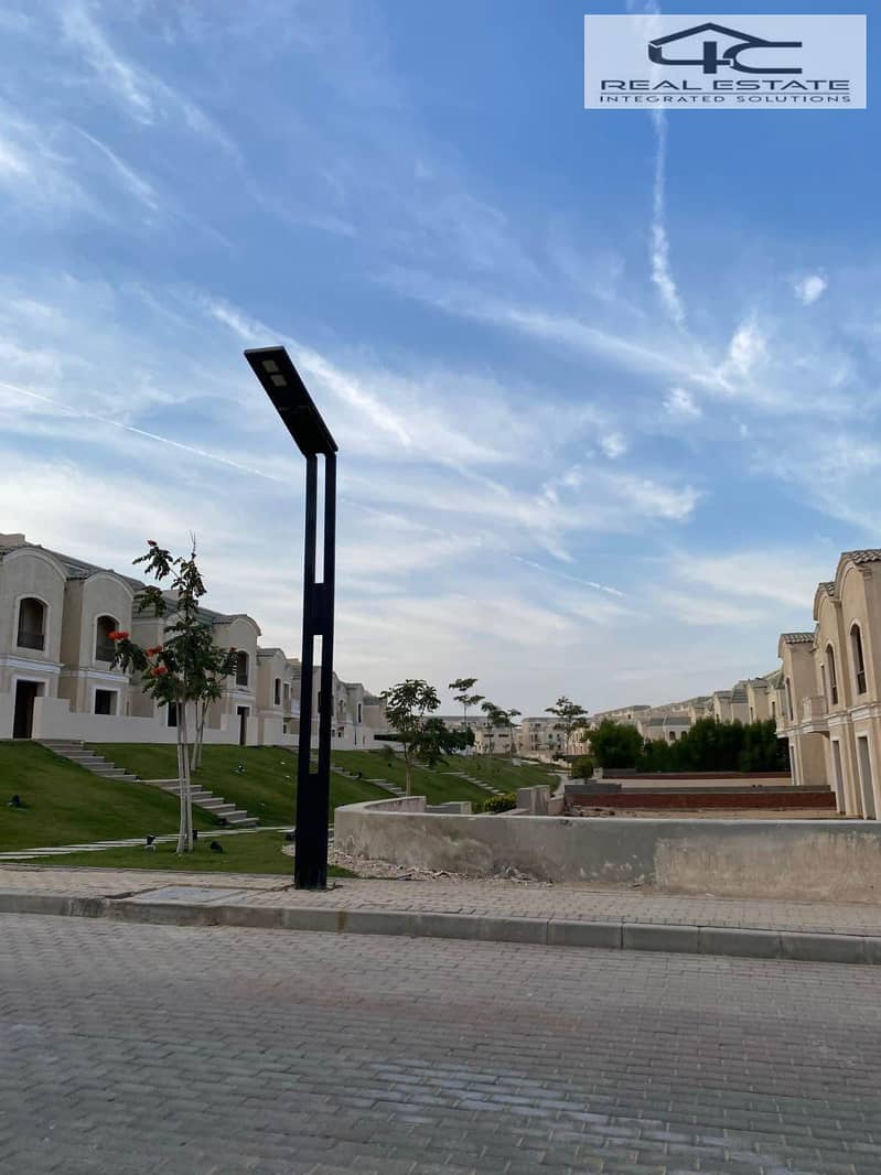 12 591745962_122210613536048491_2902568890888638702_n. jpg