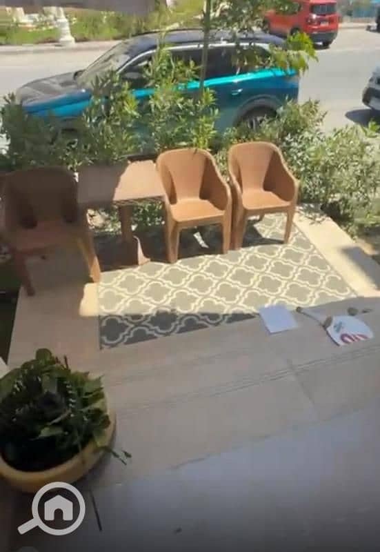 4 c8ef67a2-75f2-4211-ad80-cc75f89456bb. jfif. jpg