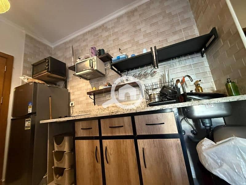 12 bd1f6059-070c-40ea-a9db-414503f2f7a1. jfif. jpg