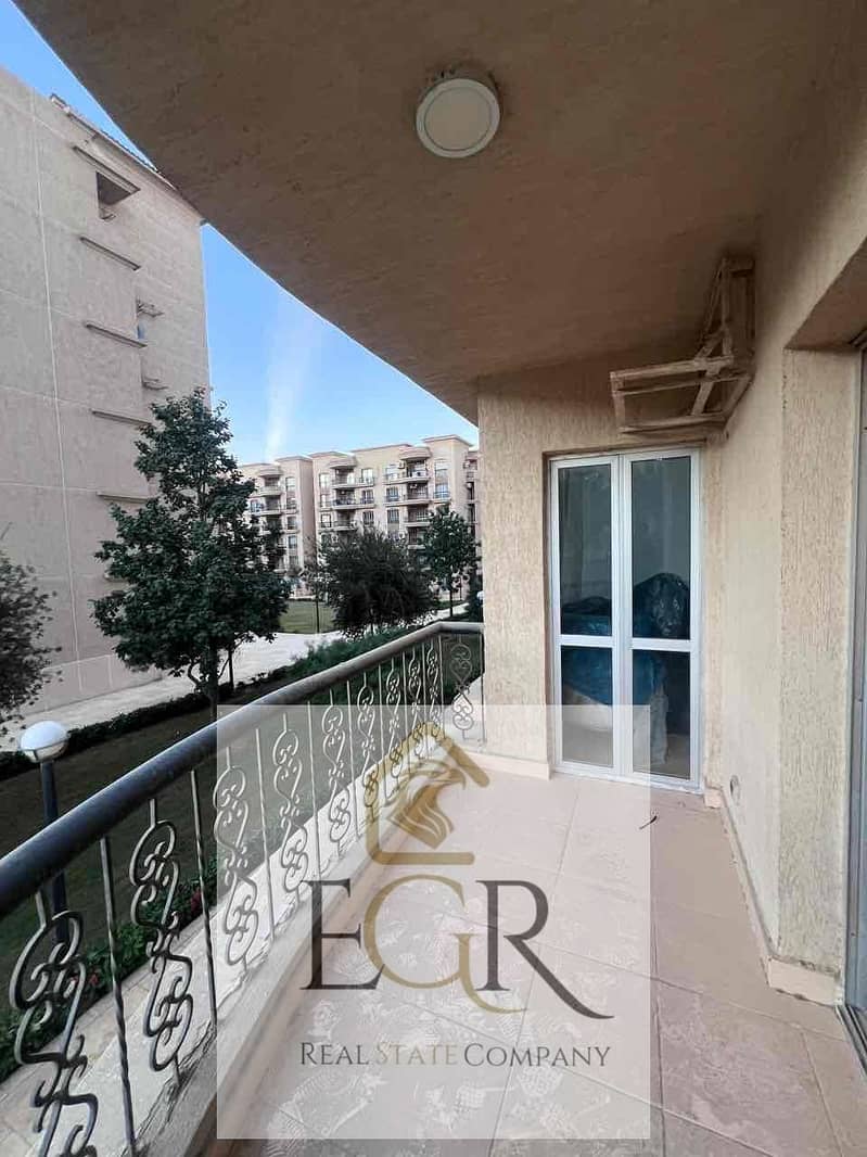 4 b5e48769-e00d-4b0a-8f64-b3c35c159069. jpg