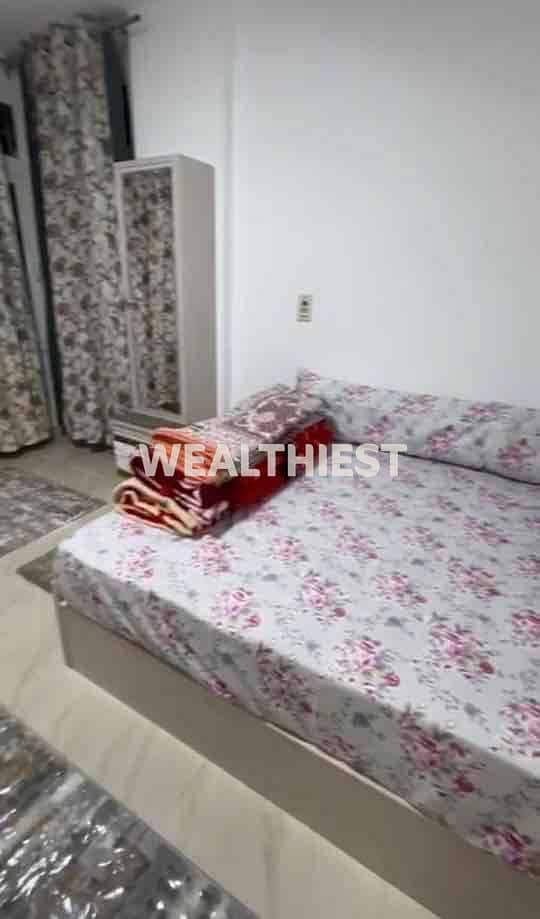 4 135ee01c-0e90-4a42-bcb1-6fa3fb04b727. jpg