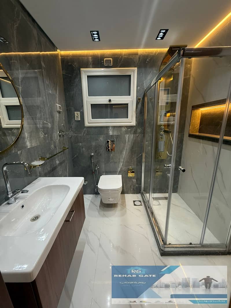 7 487b1d8b-95c2-4f90-bd9e-e73020729406. jpg