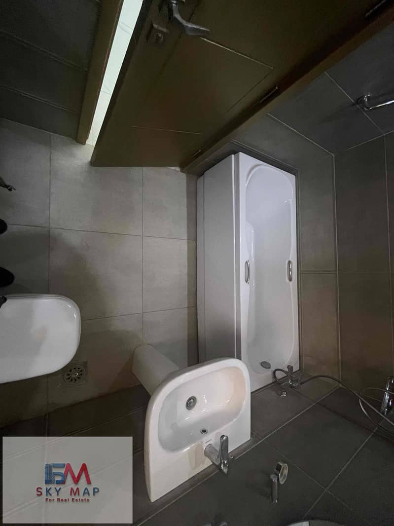 3 9e2f6fc6-7028-4fad-84ac-0c50270046b6. jpg