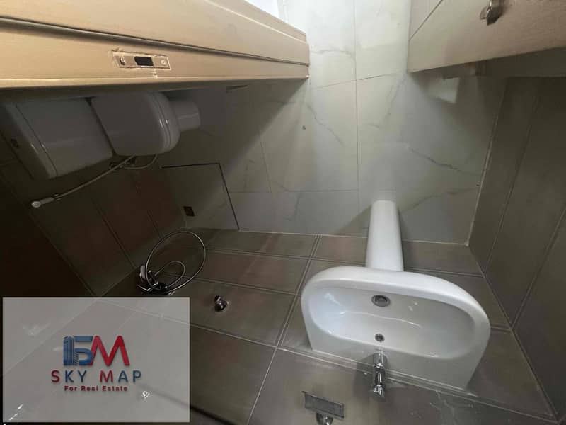 9 eb03532b-0489-48b6-ad84-b1e5dd8b7a68. jpg