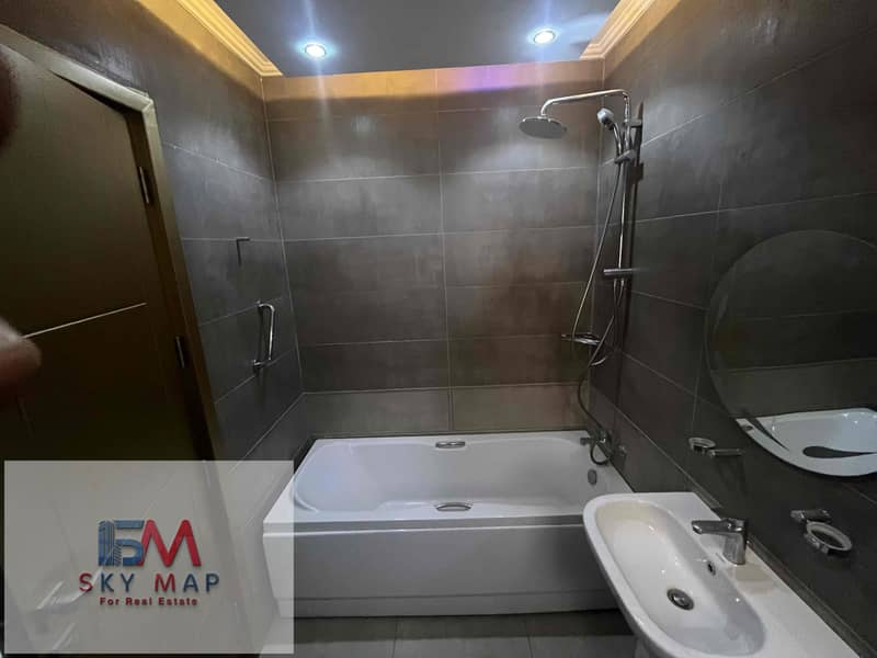 12 59076c71-935c-4068-a6aa-a9ceb219ab7f. jpg