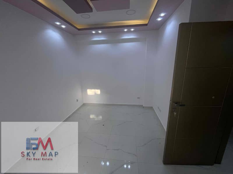 15 39da814a-8939-4f0a-b6a7-fbf641867fe4. jpg