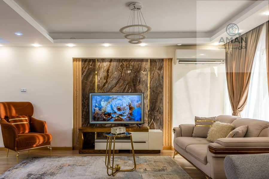 11 EX0A1787-HDR. jpg