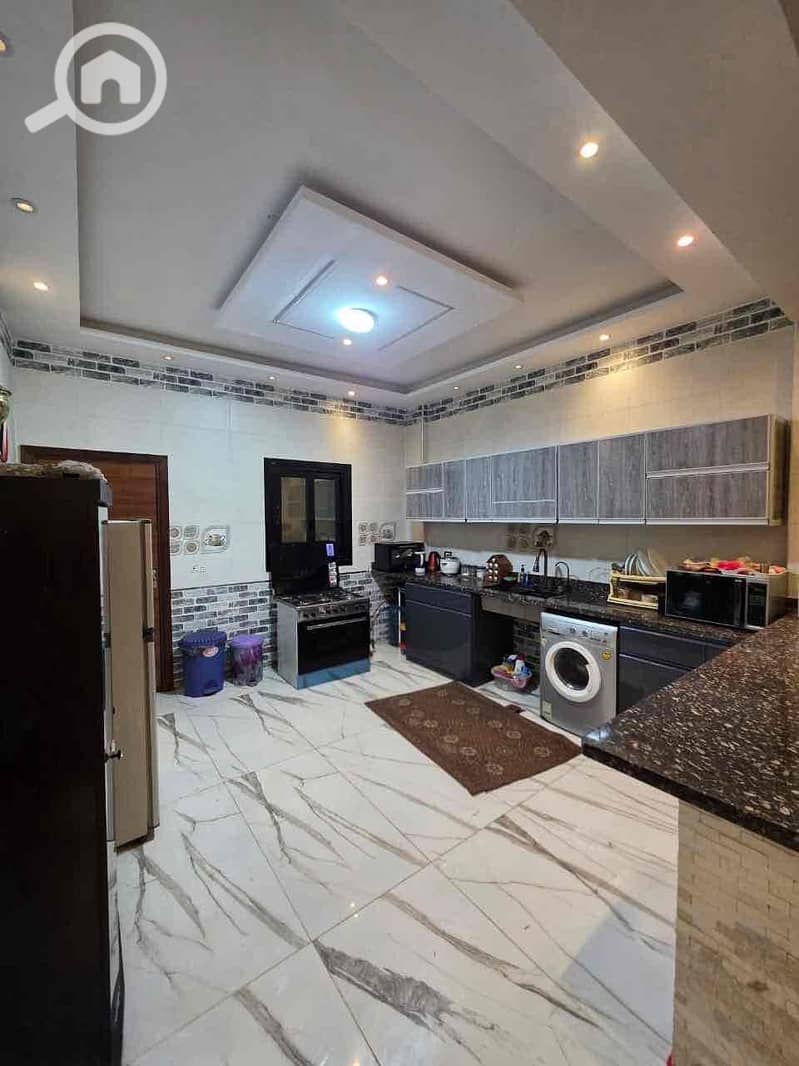 9 2e220645-b300-4643-acd3-61eca46eb2dc. jpg