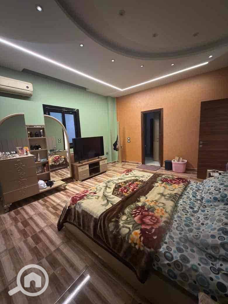 10 37028fd0-76f7-42df-9832-cac2f592eeda. jpg