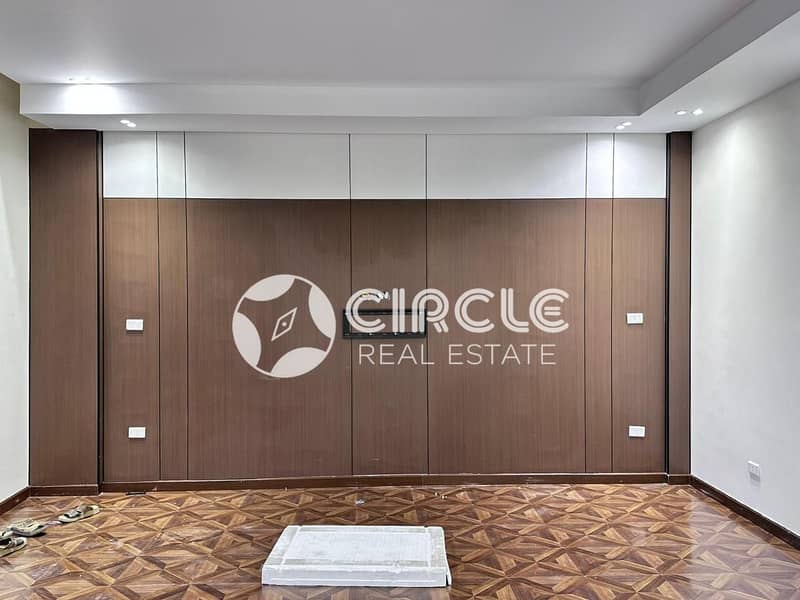 4 WhatsApp Image 2026-01-29 at 14.00. 24 (1). jpeg