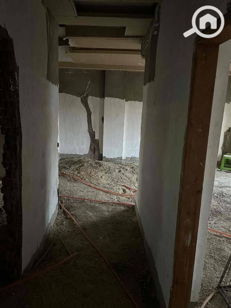 5 ef957301-0341-4d9f-b037-4a7df3765ce1. jpg