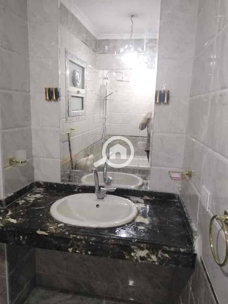 9 329a7823-0d52-460d-8f3b-5cfee2736da3. jpg