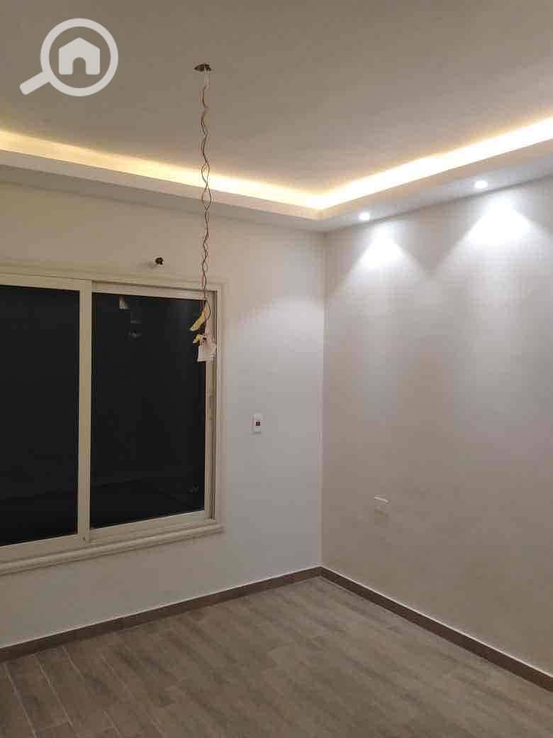 11 e22c9573-9982-47c0-93e0-b4c3f7867e66. jpg