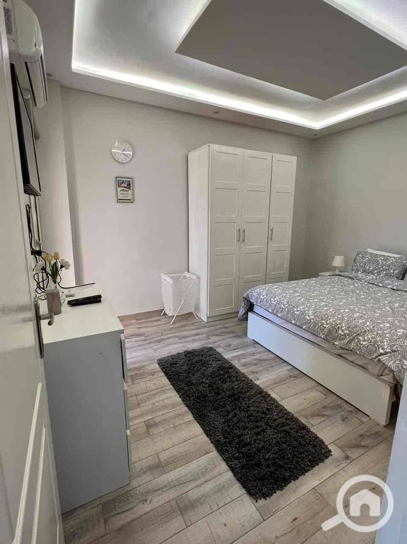 2 f431edee-eeb0-4106-954d-d3d84a6b3af9. jpg