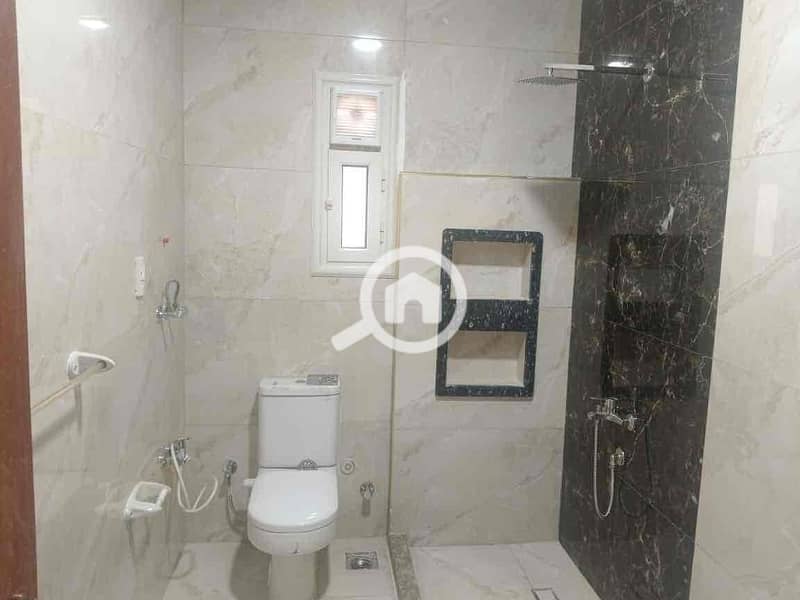 11 d206dc9b-0492-424c-abfd-390948993527. jpg