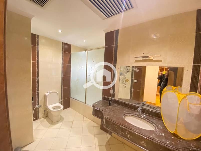 7 3aa1e3e6-de49-401e-b794-f73a7b7e901f. jpg