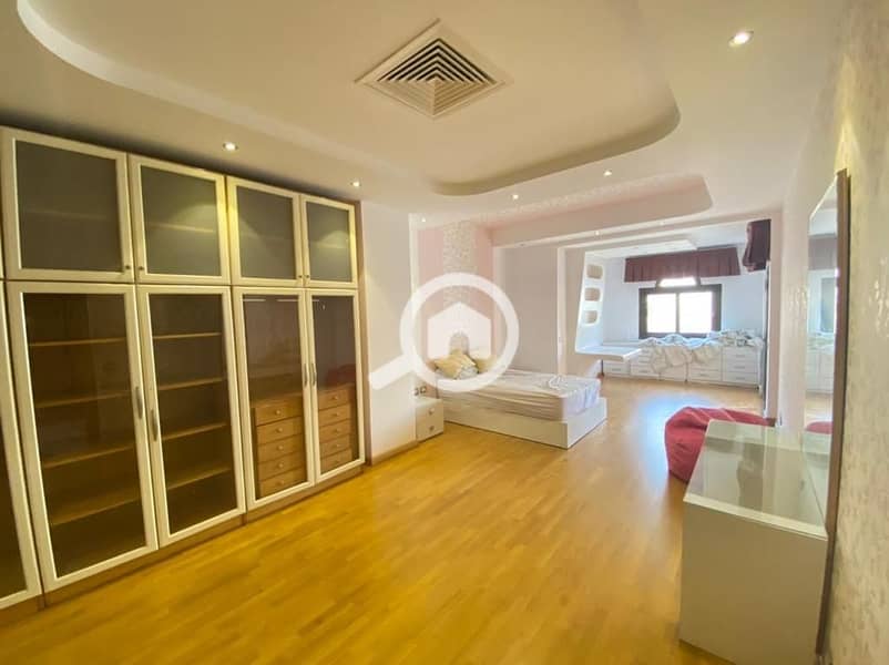 41 f1fd5a7e-1720-49fc-b3c3-7a97f98f302c. jpg