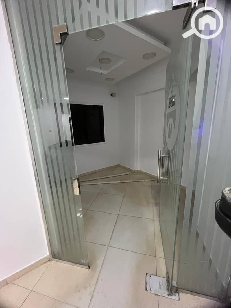 10 WhatsApp Image 2026-01-28 at 17.29. 06. jpeg