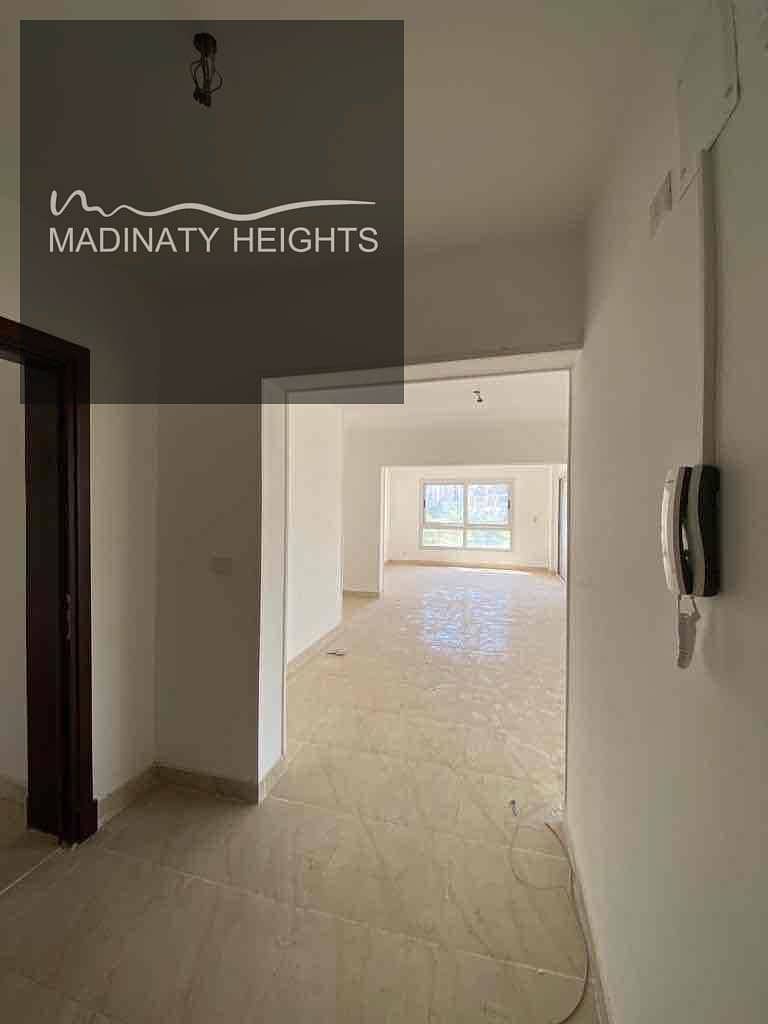 7 932a43b2-ba94-4986-98b7-6d97519e4b63. jpg