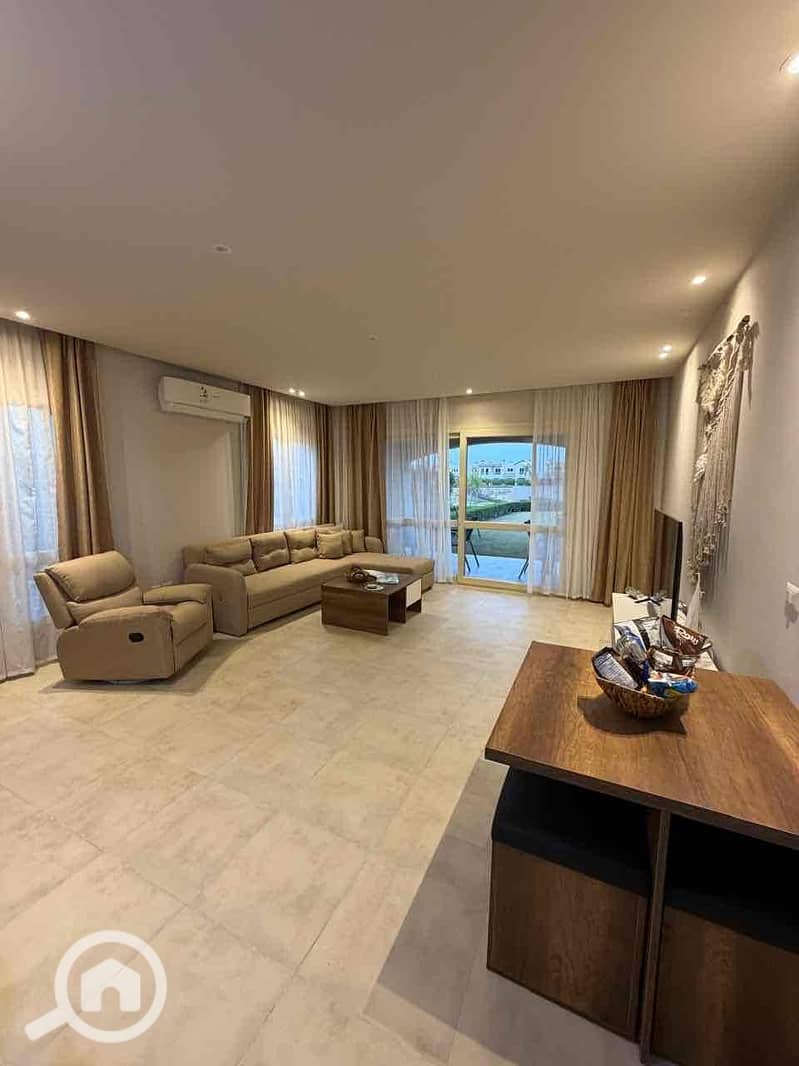 6 82eca963-ab1f-4b6a-94aa-068409011ba4. jpg