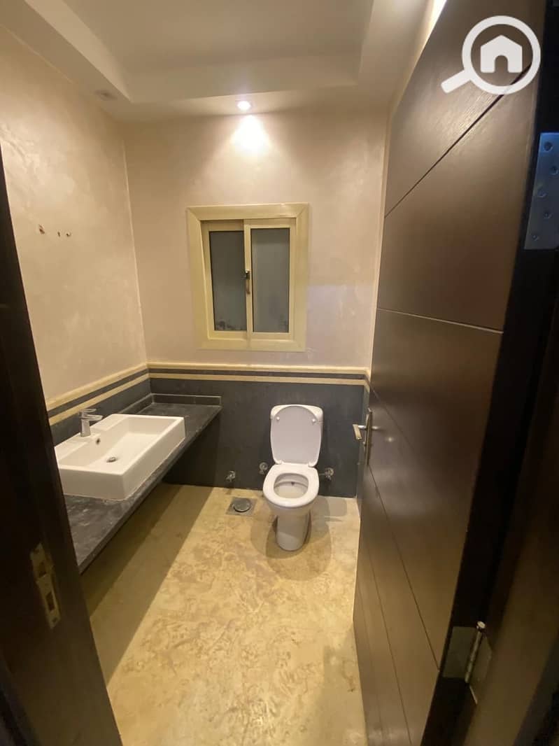 2 WhatsApp Image 2025-12-15 at 20.20. 18 (3). jpeg