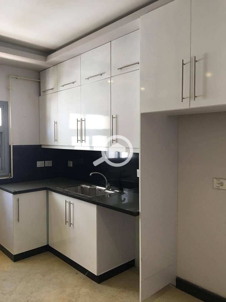 16 dfb266e3-33c7-48da-8b9c-1f43b6fb83b2. jpg