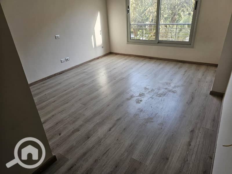 7 a72a6b52-69f7-4670-b61b-00bc723f6a87. jpg