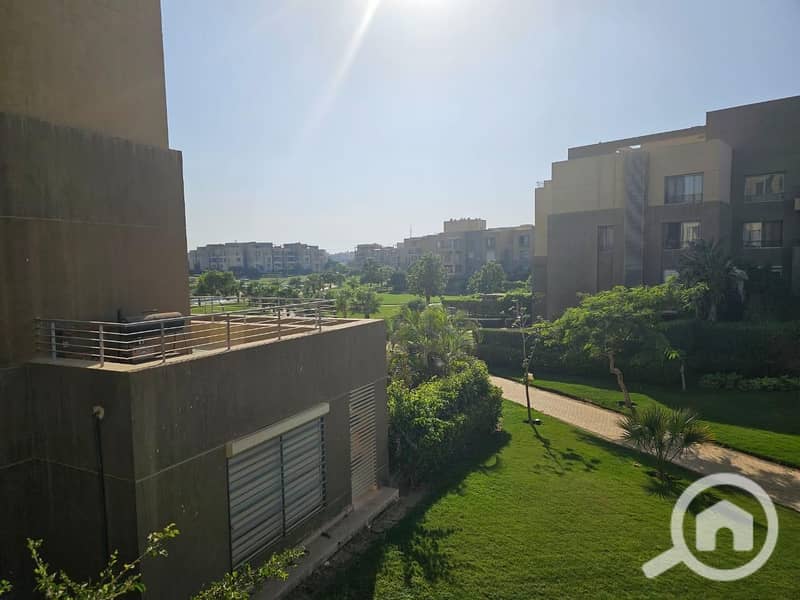 8 c12238ff-efa6-4d3c-813b-5e2ee881cc36. jpg