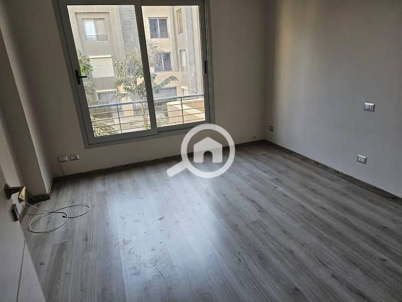 9 e1f50eb8-39e2-4743-aabd-8b5c3c638e67. jpg