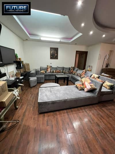 فلیٹ 3 غرف نوم للبيع في المهندسين، الجيزة - شقة 210 م في شارع جزيرة العرب المهندسين بالقرب من شارع جامعة الدول