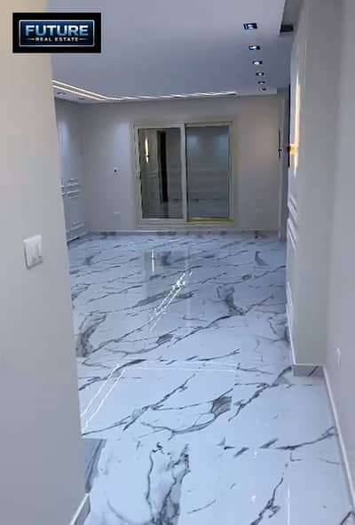 3 Bedroom Flat for Sale in Maadi, Cairo - 175 sqm apartment on 105 Street in Old Maadi, behind the Armed Forces Hospital