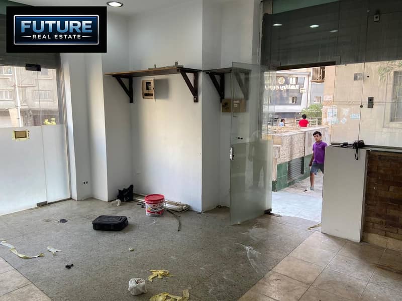 30 m commercial shop in Badr Towers on the ring road next to Carrefour Zahraa El-Maadi - Więcej
