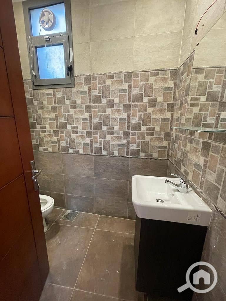 7 WhatsApp Image 2025-09-04 at 01.28. 06_abf9f993. jpg