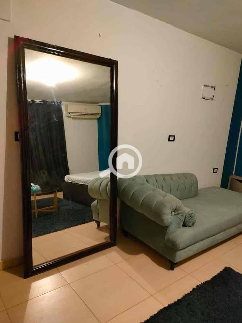 9 b6adfb35-f6d0-43c2-94a7-4591c82a29d6. jpg