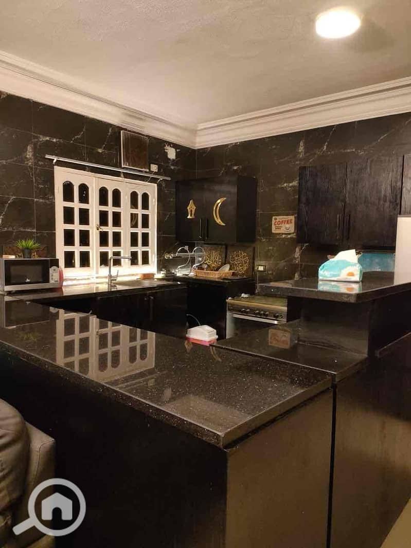 12 c70830b3-c99d-45ef-895f-cdfafce5f95b. jpg