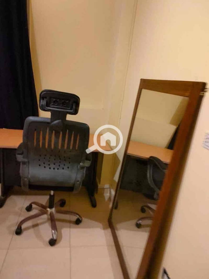 14 2133095f-c576-4359-a94c-c81b74ad61d9. jpg