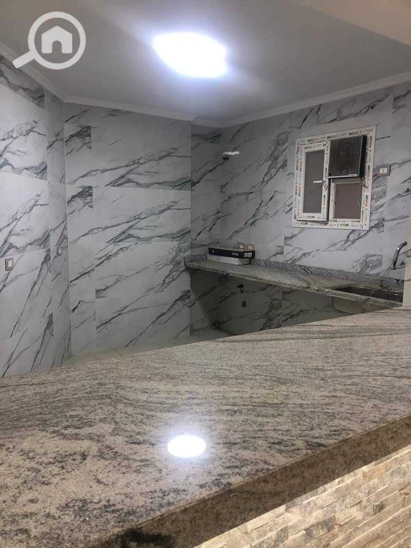 12 c43f85af-ef4b-4445-afb5-0c0a62ac1c81. jpeg